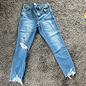 Abercrombie & Fitch high rise ankle jean